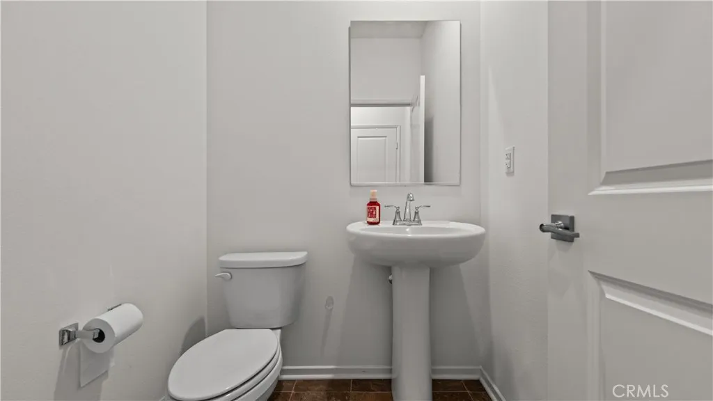 5604 Altamura Way, Fontana, California 92336 home-pic-15